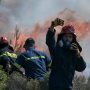 Φωτιά στο Σοφικό Κορινθίας: Τραυματίστηκαν τρεις πυροσβέστες