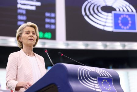 Ευρωκοινοβούλιο: Live η ομιλία της Ούρσουλα φον ντερ Λάιεν, πριν την ψηφοφορία