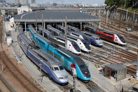 Παρίσι: Παρέλυσε το δίκτυο γρήγορων τρένων, λίγο πριν τους Ολυμπιακούς –  Βλέπουν «μαζική επίθεση»