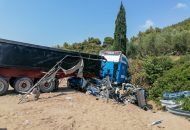 Τραγωδία στην Κυπαρισσία: 4 νεκροί – Νοσηλεύεται φρουρούμενος ο οδηγός της νταλίκας