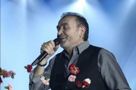 Σταμάτης Γονίδης: «Υποφέρω από φριχτούς πόνους» – Ακύρωσε συναυλία