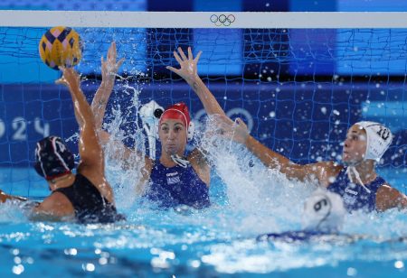 Ολυμπιακοί, Ελλάδα – ΗΠΑ 6-15: Με το αριστερό η εθνική πόλο γυναικών