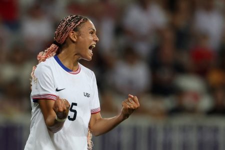 Ολυμπιακοί Αγώνες: Η κόρη του Ρόντμαν δεν μαζεύει ριμπάουντ, βάζει γκολ