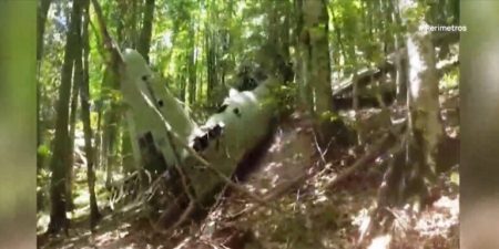 Δράμα: Μαχητικό αεροσκάφος βρέθηκε 77 χρόνια μετά την πτώση του