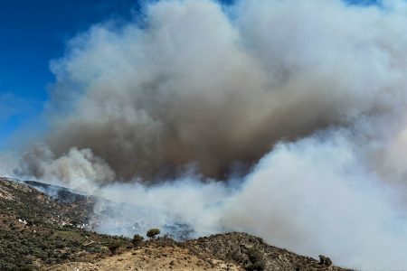 5 το πρωί: Ο πύρινος εφιάλτης στο Ρέθυμνο – Το δημοσίευμα Politico για τις υποκλοπές – Το φρικτό τροχαίο στην Ηλεία