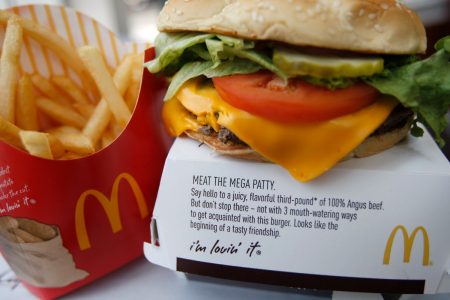 McDonald’s : Οι χώρες με το φθηνότερο και το ακριβότερο μπέργκερ