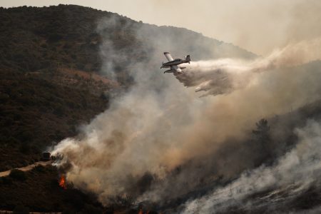 Οριοθετήθηκε η φωτιά στη Σαγιάδα Θεσπρωτίας