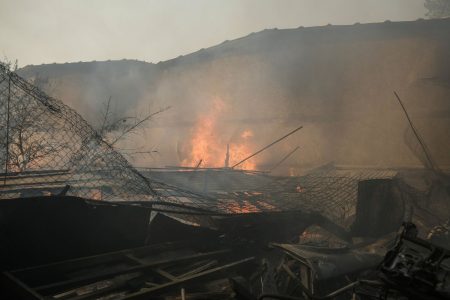 Φωτιά στην Αττική: Ποιοι δήμοι συγκεντρώνουν είδη πρώτης ανάγκης για τους πυρόπληκτους