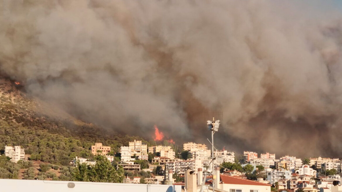 Σε λειτουργία πλατφόρμα για προσωρινή διαμονή πληγέντων από την πυρκαγιά