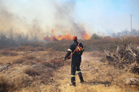 Φωτιά στη Ρόδο: Νέα εστία στη Κυμισάλα – Ανησυχία για την ένταση των ανέμων