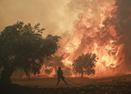 Το mega-κόστος των φυσικών καταστροφών: Πώς θα καλύψει η κυβέρνηση τη ζημιά στην Αττική