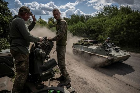 5 το πρωί: Το νέο ουκρανικό χτύπημα στο Κουρσκ – Η επιστροφή του Μπλίνκεν στο Ισραήλ – Ο θάνατος του εμβληματικού Αλέν Ντελόν