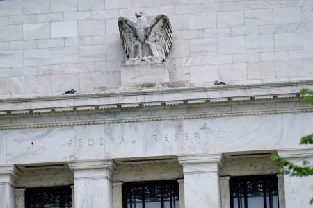 Wall Street: Τα βλέμματα στη Fed μετά το sell off της προηγούμενης εβδομάδας