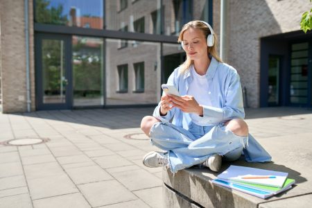 Βέλγιο: Απαγορεύει τη χρήση smartphone στα σχολεία