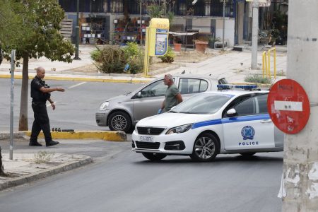 Κερατσίνι: Πλούσιο το περιεχόμενο της τσάντας που πέταξαν στο δρόμο οι δράστες