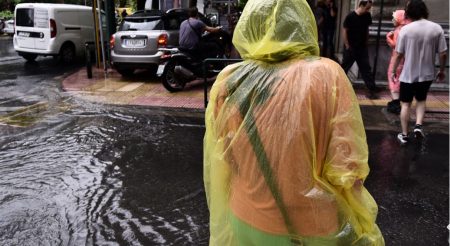 Κακοκαιρία: Ισχυρή βροχόπτωση στην Αθήνα – 112 για Πελλοπόνησο – Η ανάρτηση Κολυδά