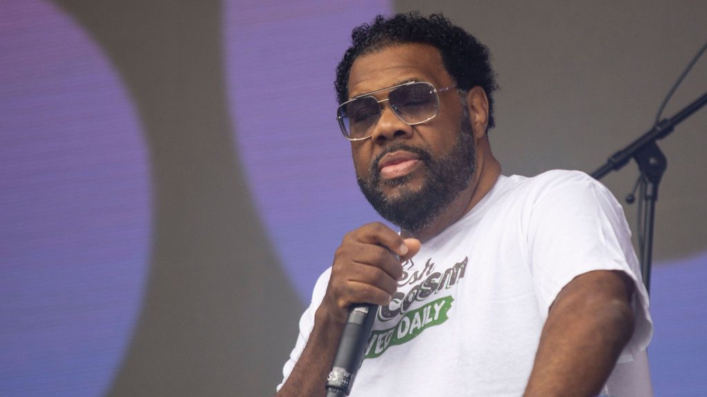 Πέθανε στα 53 του ο ράπερ Fatman Scoop – Κατέρρευσε πάνω στη σκηνή