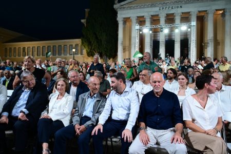 50 χρόνια ΠαΣοΚ: Τα μηνύματα για την ενότητα και η επισήμανση Σημίτη