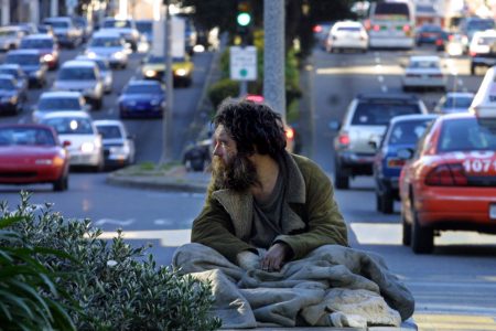 Γιατί ο πληθωρισμός πλήττει σφοδρότερα τους φτωχούς