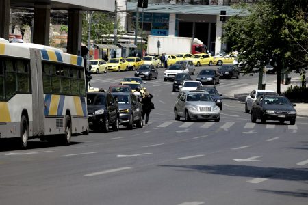 Κηφισός: Ουρές χιλιομέτρων λόγω τροχαίου