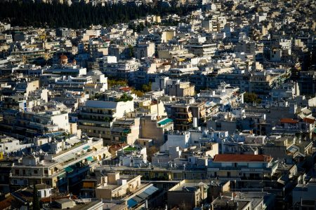 ΣτΕ: Καμία αποζημίωση από το Δημόσιο σε ιδιοκτήτες ακινήτων που μείωσαν ενοίκια επί Covid