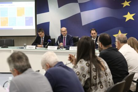 Όσα πρέπει να ξέρετε για τις 12 αυξήσεις αποδοχών και τις 12 μειώσεις φόρων