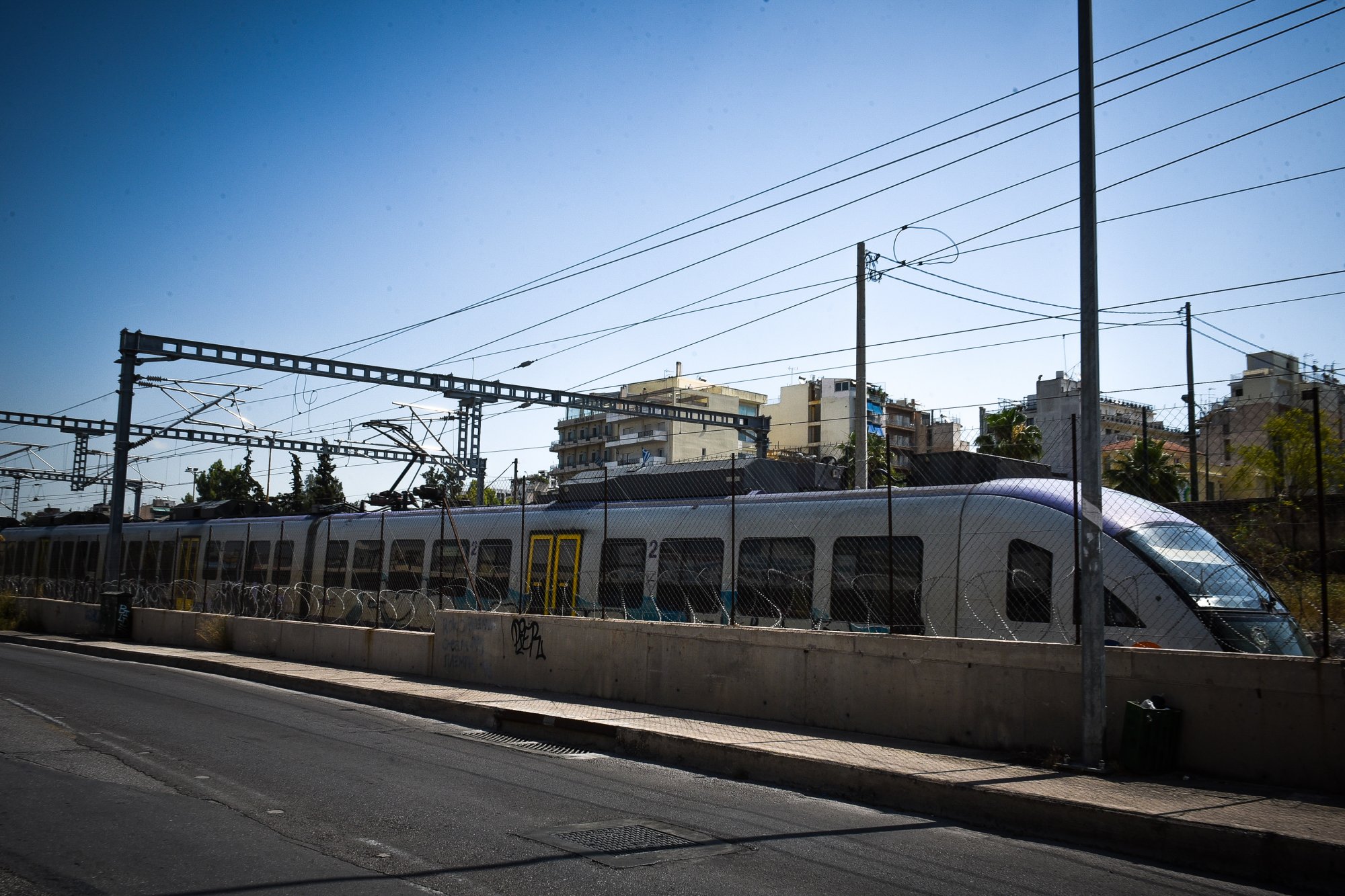 Προαστιακός: Τι λέει η Hellenic Train για την παρ’ ολίγον νέα τραγωδία