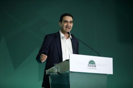 Μιχάλης Κατρίνης: Το ΠαΣοΚ ή θα συγκρουστεί ή θα εγκλωβιστεί