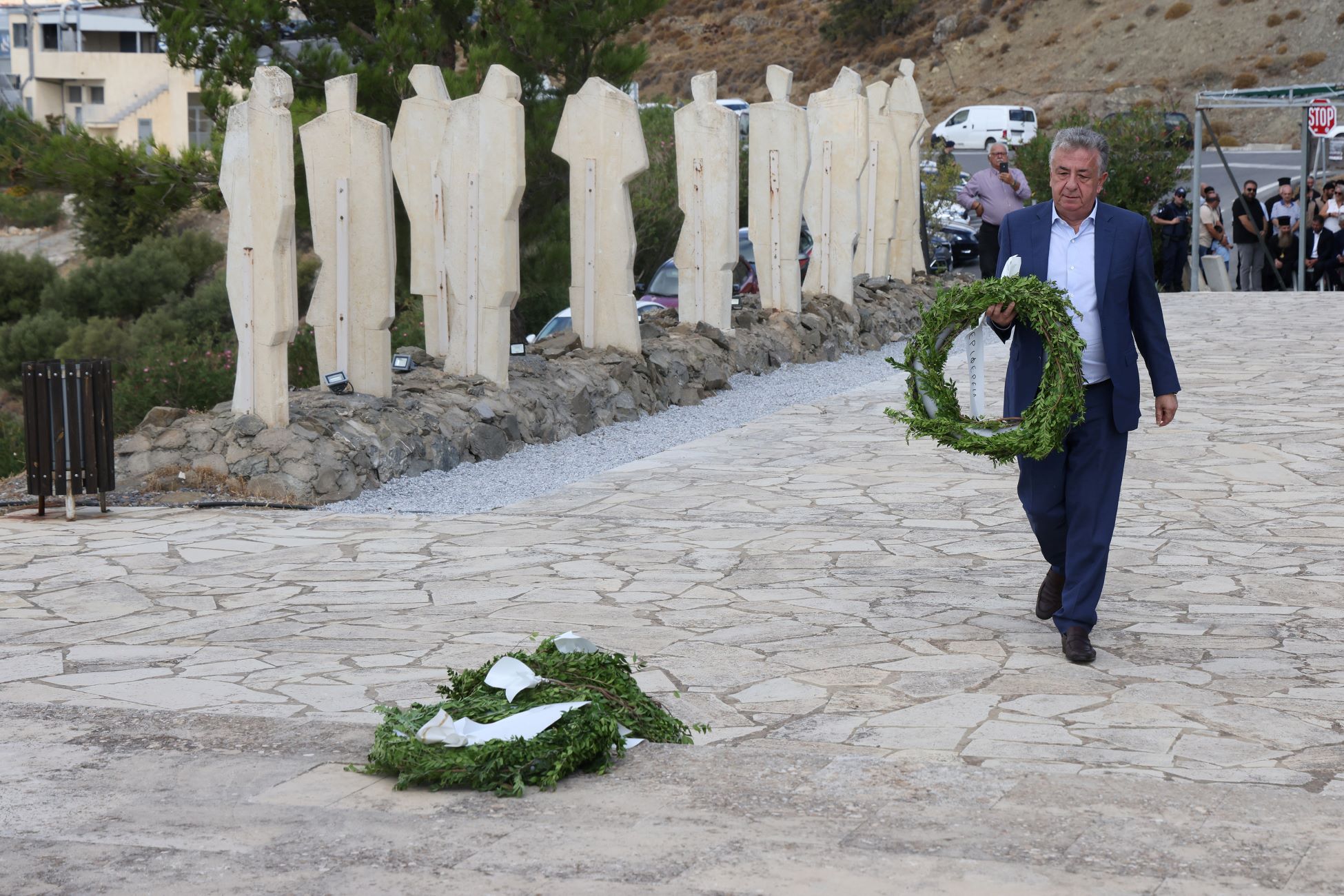 Αρναουτάκης: Ζητήματα δικαιοσύνης, ιστορίας και μνήμης το Ολοκαύτωμα της Βιάννου