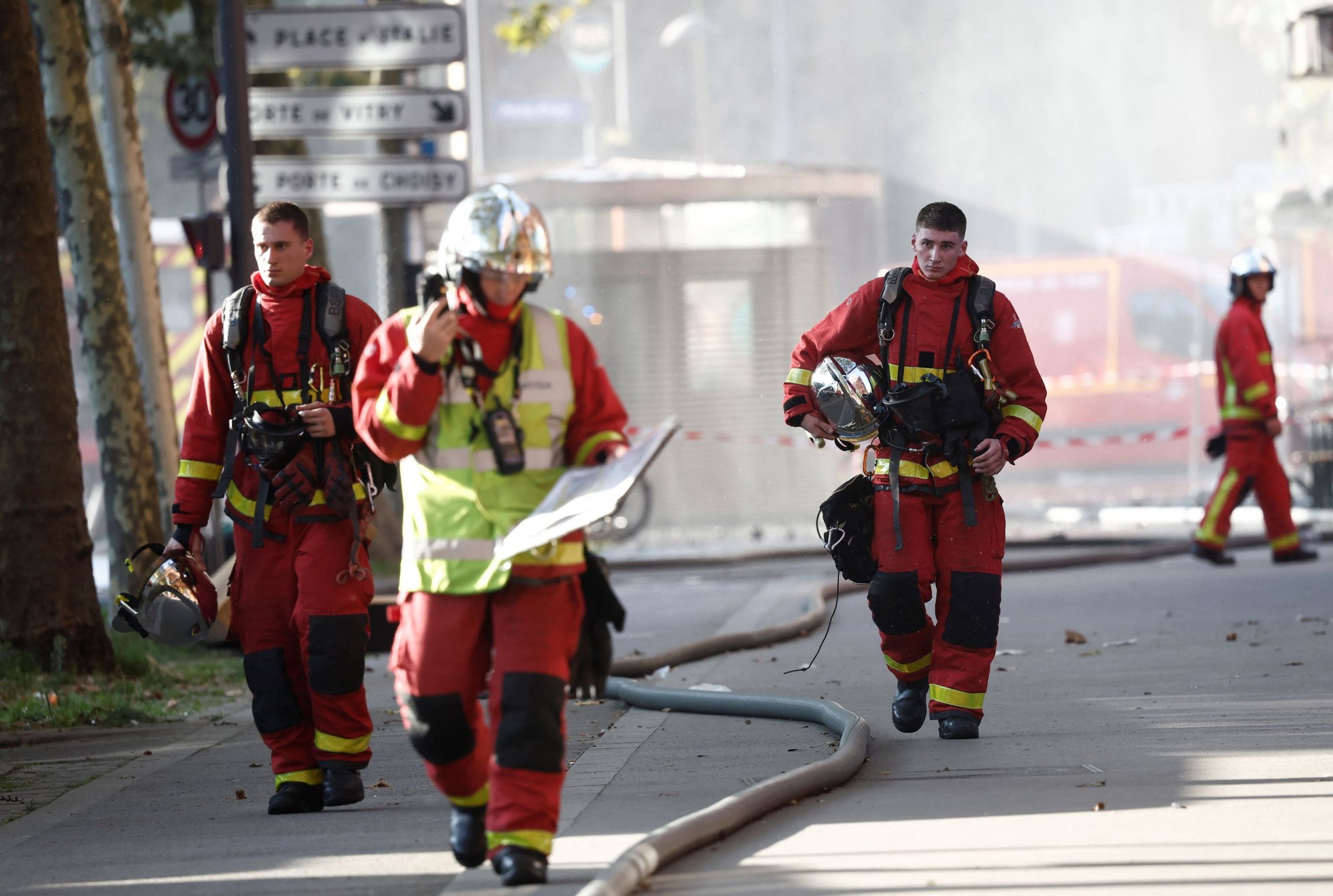 Γαλλία: Εκρήξεις σε πολυώροφο κτίριο στο Παρίσι