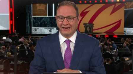 O Adrian Wojnarowski αφήνει το ρεπορτάζ και γίνεται GM – Σεισμός στο NBA