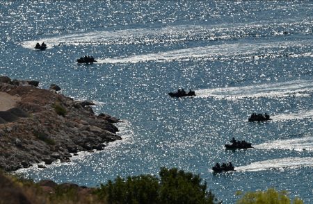 Υβριδικοί πόλεμοι, πιεστικές απαιτήσεις