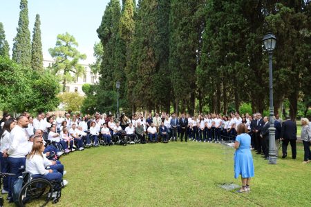 Προεδρικό: Στην ΠτΔ ολυμπιονίκες και παραολυμπιονίκες – Τα δώρα που αντάλλαξαν