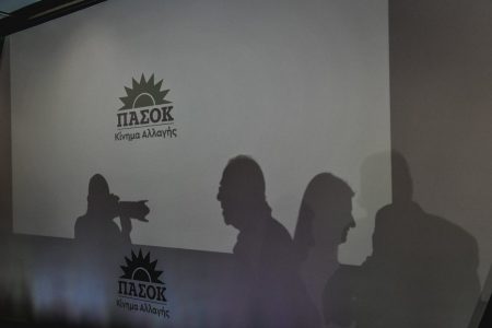 ΠαΣοΚ: Στην τελική ευθεία για τις κάλπες με σταθμό το debate