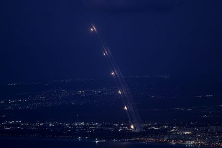 Λίβανος: Εκατοντάδες οι νεκροί από τις επιθέσεις του Ισραήλ – Σκηνές χάους στους δρόμους