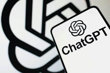 Το ChatGPT αποκτά ικανότητα λογικής «σκέψης»