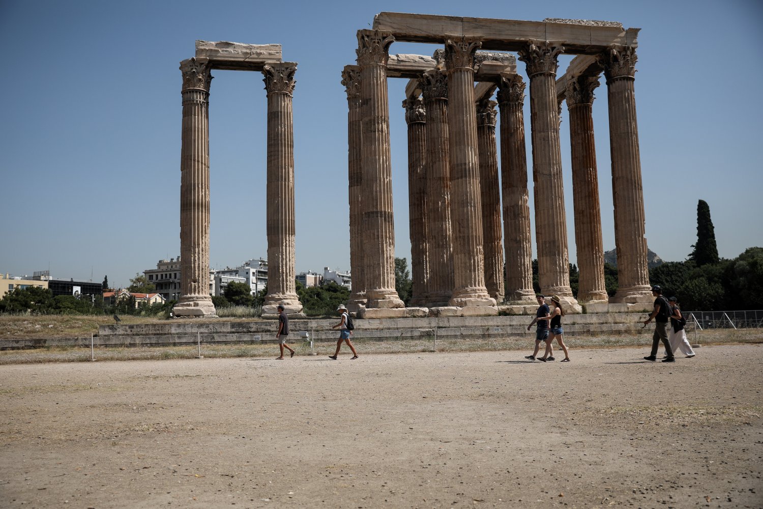 Καιρός: Πόσο ακόμα διαρκεί το καλοκαίρι – Πότε έχουμε πτώση θερμοκρασίας και βροχές