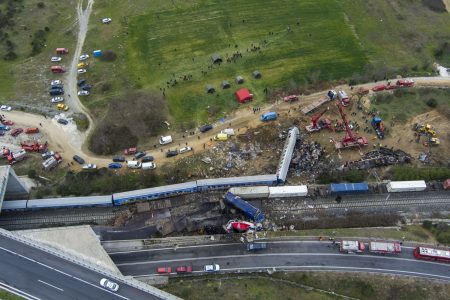 Τραγωδία στα Τέμπη: Ερίζουν οι συγγενείς των θυμάτων για τη συναυλία – Οι λόγοι