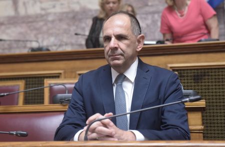 Γ. Γεραπετρίτης: «Η Ελλάδα δεν πρόκειται να αναμειχθεί ενεργητικά στον πόλεμο στη Μέση Ανατολή»