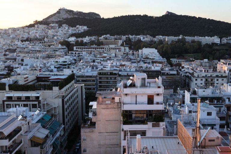 Airbnb: «Κλείνει το παράθυρο» σε 45 μέρες για νέες άδειες – Οι περιοχές απαγόρευσης