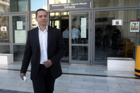 Γιατί ο Κασιδιάρης βιάζεται να γίνει η δίκη των Σπαρτιατών