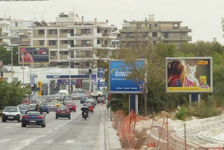 Ποσειδώνος – Τροχαίο: Κυκλοφοριακό κομφούζιο από τη σύγκρουση μηχανής με ΙΧ