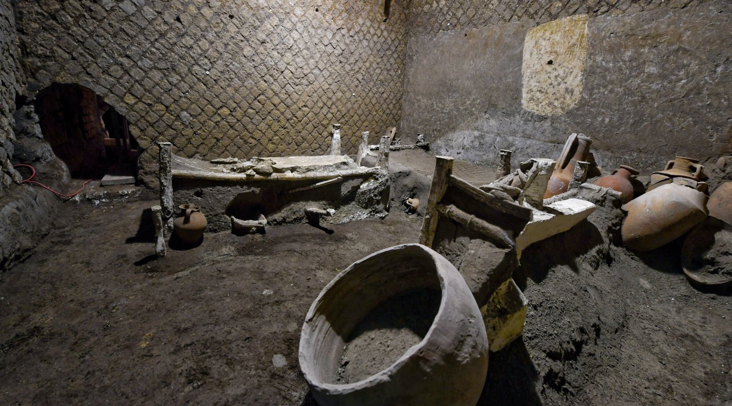 https://www.tovima.gr/wp-content/uploads/2024/10/21/pompeii_a.jpg