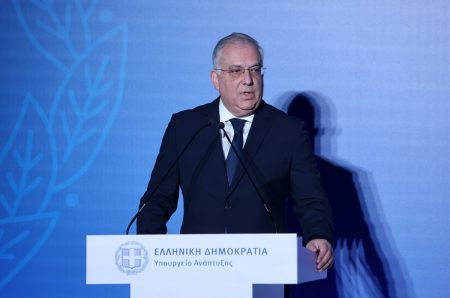 Τάκης Θεοδωρικάκος: Οι τρεις πυλώνες για την αλλαγή στο παραγωγικό μοντέλο