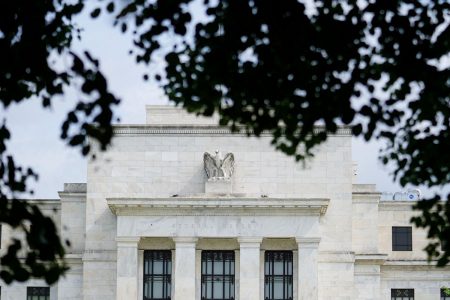 Η Fed πρέπει να απεξαρτηθεί από την τυραννία των data