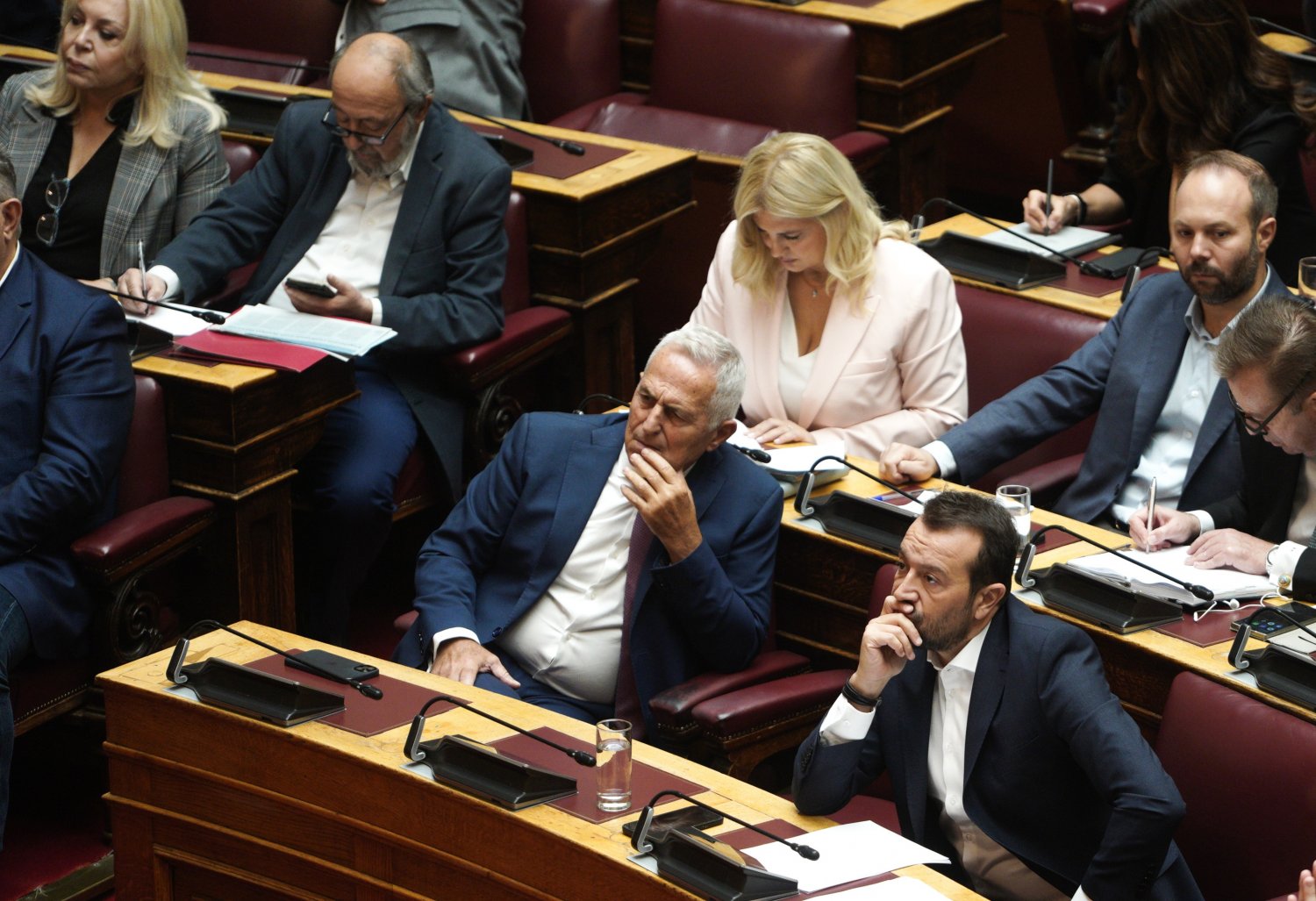 SYRIZA against Mitsotakis: “Diverting and insulting the prime minister of the scandals”
 –