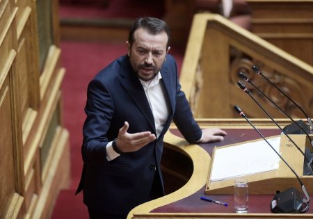 Νίκος Παππάς: Η απάντηση στην κίνηση Μητσοτάκη – Κακομαθημένο παιδί