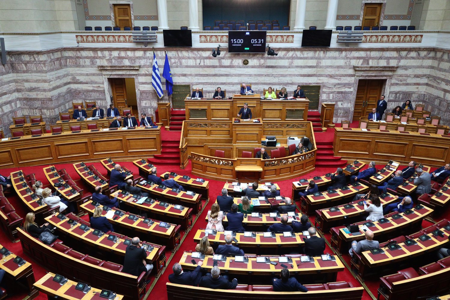 Parliament: What happened yesterday – Mitsotakis attack on three fronts
 –