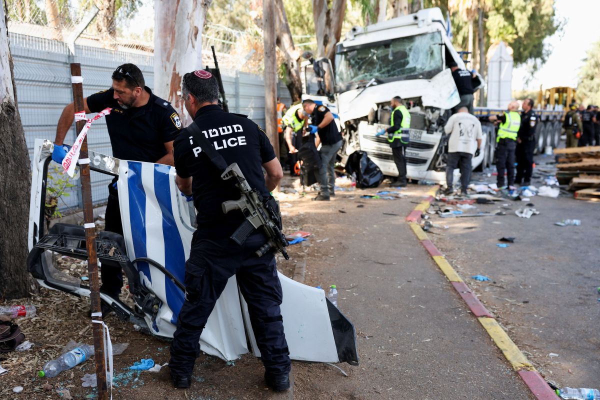 Israel: One dead, 32 injured from the bus stop attack
 –