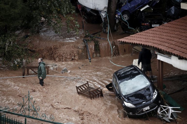 Ποινές «χάδι» για την τραγωδία στη Μάνδρα – Στον Αρειο Πάγο προσφεύγουν οι συγγενείς